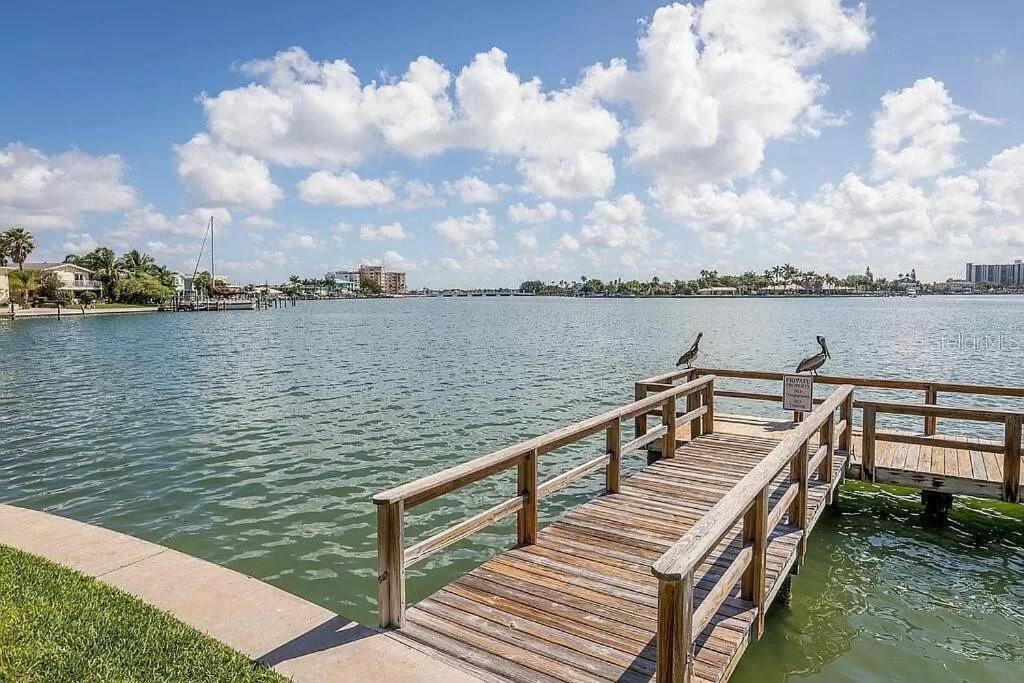 סיינט פיט ביץ' Treasure Island Beach Retreat מראה חיצוני תמונה