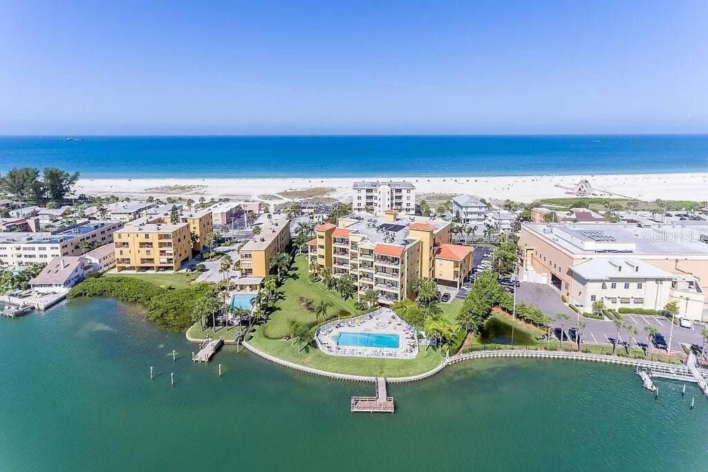 סיינט פיט ביץ' Treasure Island Beach Retreat מראה חיצוני תמונה